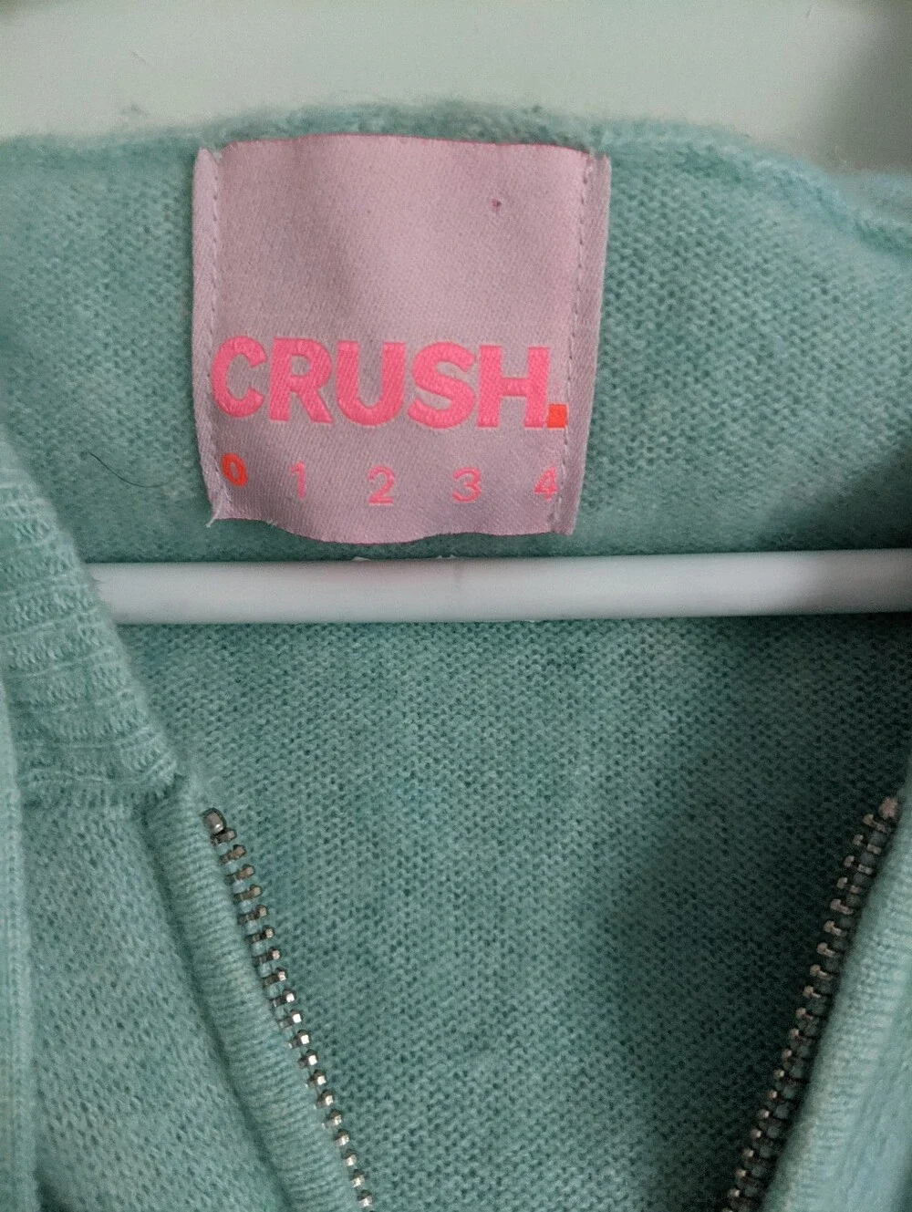 CRUSH .Mint Zip-Up Hooded SWEATER